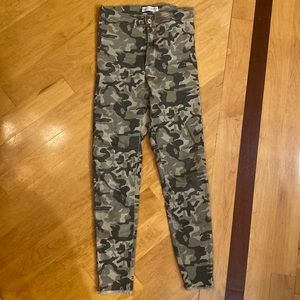 Zara girls camo pants